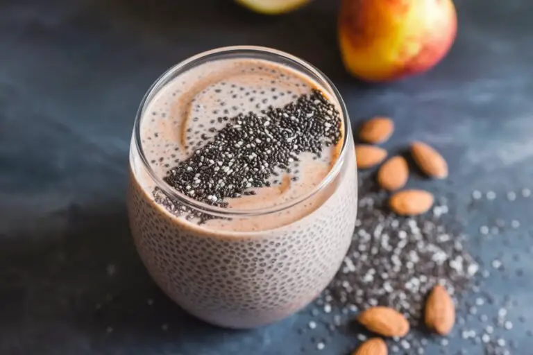Almond Butter and Chia Seed Smoothie for Lasting Fullness