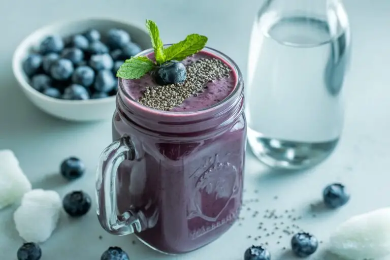 Blueberry, Chia & Coconut Water Antioxidant Smoothie