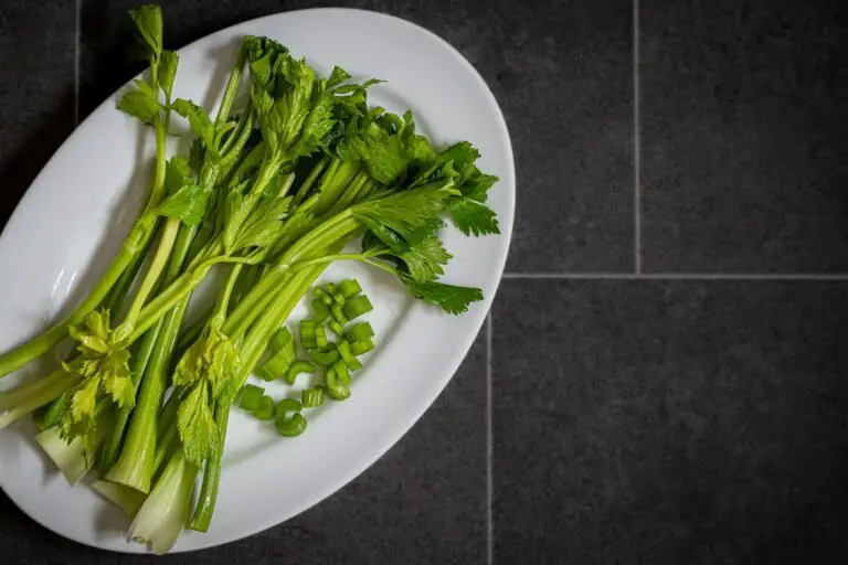 Celery Pear Parsley Juice