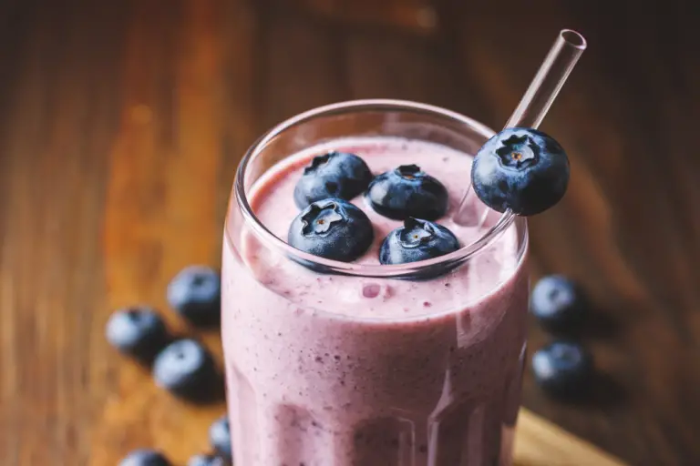Why This Blueberry Protein Smoothie with Yogurt Slaps