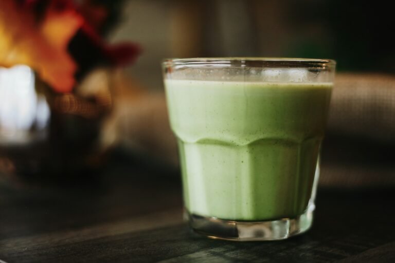 Pear, Spinach & Vanilla Protein Smoothie: The Ultimate Fuel