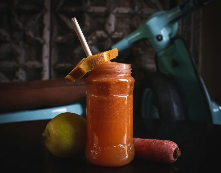 Carrot, Orange & Ginger Juice For Your Next Detox