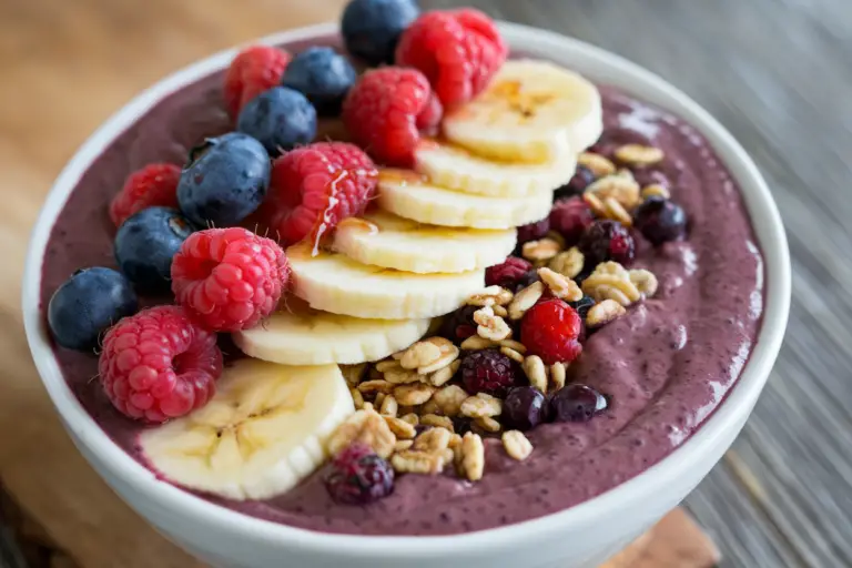 Berry Banana Smoothie Bowl