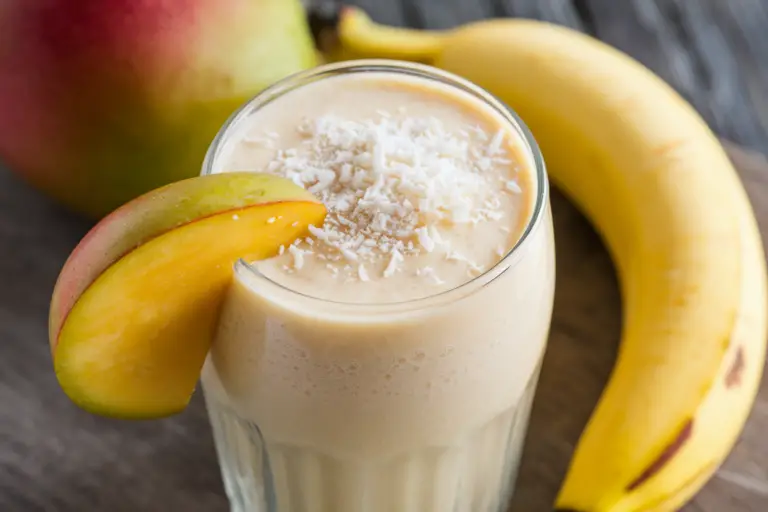 Mango, Banana & Coconut Milk Smoothie You Have To Try