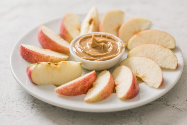 Apple Slices With Peanut Butter Dip – A Simple, Satisfying Snack